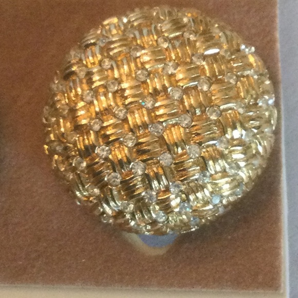 Bijoux BEC London Gold Tone Woven With Rhinestones Domed Clip On Earrings - Picture 4 of 9